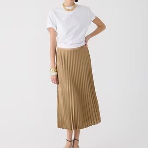 NWT J. Crew Gwyneth pleated midi slip skirt in Camel 
Item style: BN757